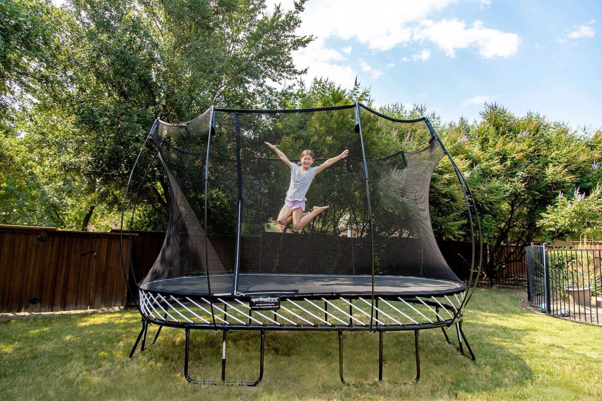 10 Rules to Avoid Trampoline Injuries | From the Experts