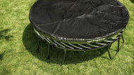 Bild in Galerie-Viewer laden, outdoor trampoline with a cover
