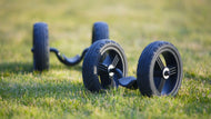 Bild in Galerie-Viewer laden, a pair of shifting wheels on the grass
